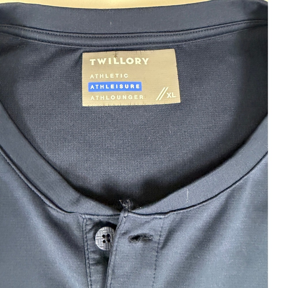 Twillory Performance Henley Shirt Mens XL Navy Blue Long Sleeve Athletic Top - Picture 2 of 5
